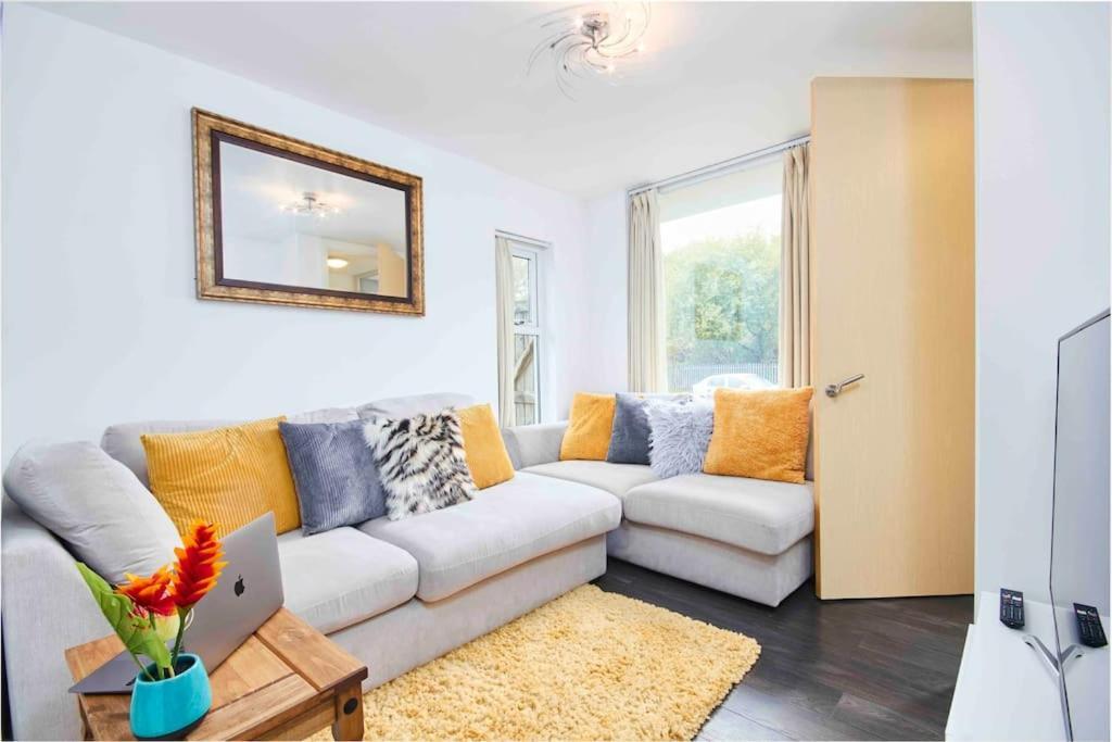 Dellehomes- Free Parking, Wfh, Family-Friendly Mánchester Exterior foto